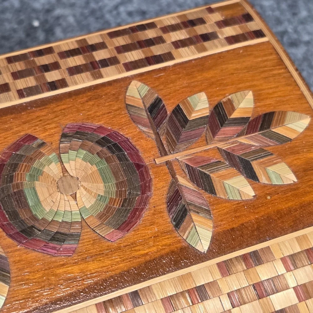 Colorful Straw Mosiac Trinket Box Intricate Folk Art Design Hinged Lid Wood USSR